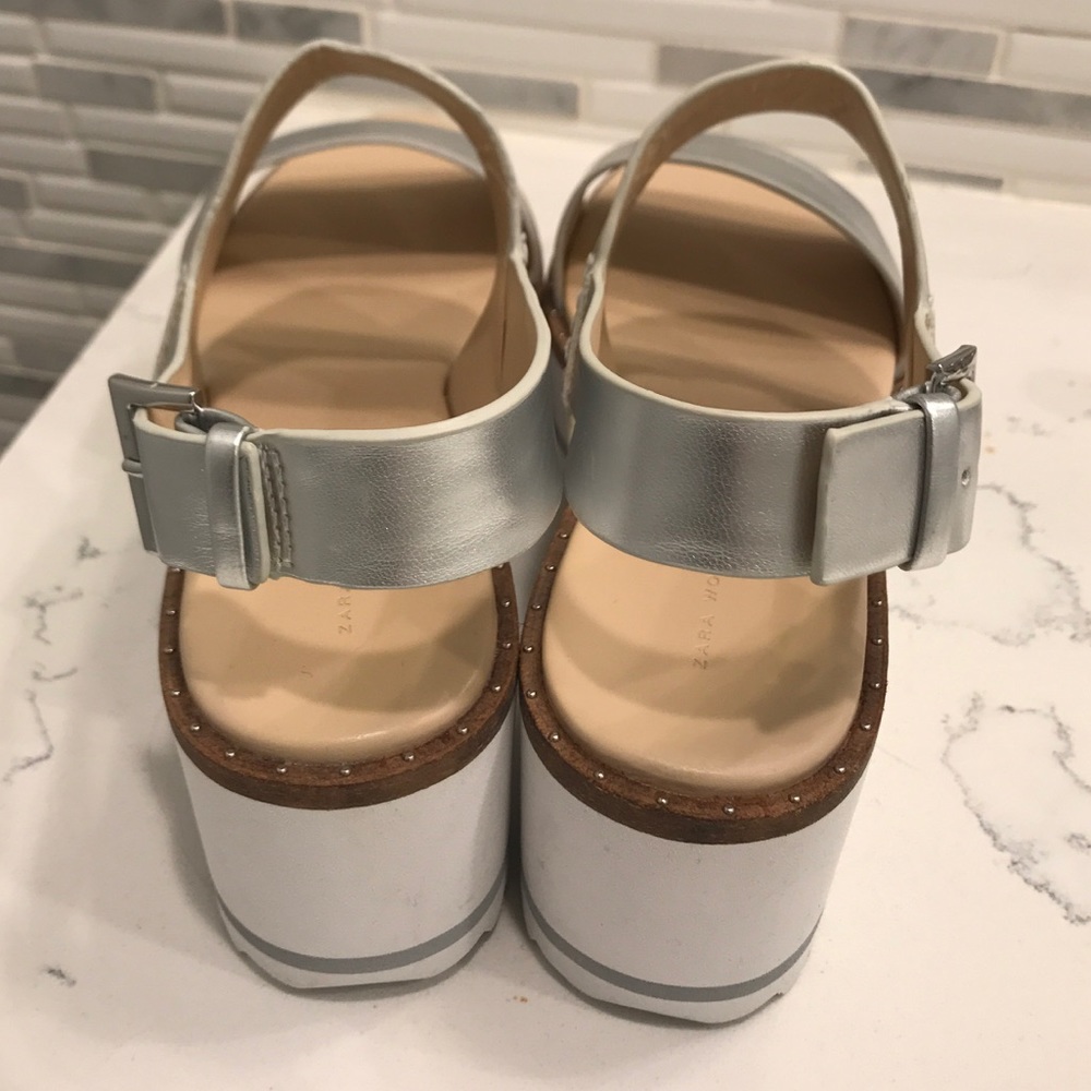 Sandals - Picture 3 of 5